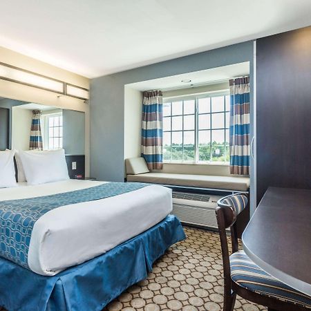 Microtel Inn & Suites By Wyndham Spring Hill/Weeki Wachee Zewnętrze zdjęcie