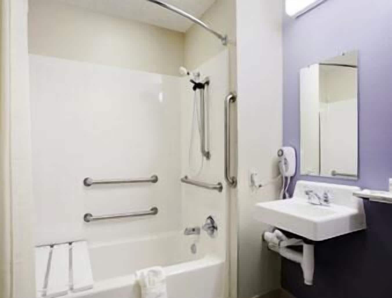 Microtel Inn & Suites By Wyndham Spring Hill/Weeki Wachee Zewnętrze zdjęcie