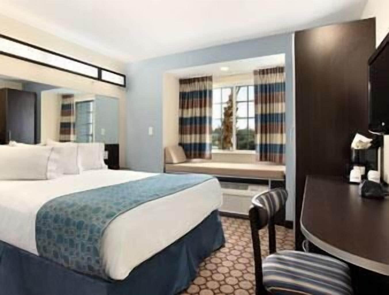 Microtel Inn & Suites By Wyndham Spring Hill/Weeki Wachee Pokój zdjęcie