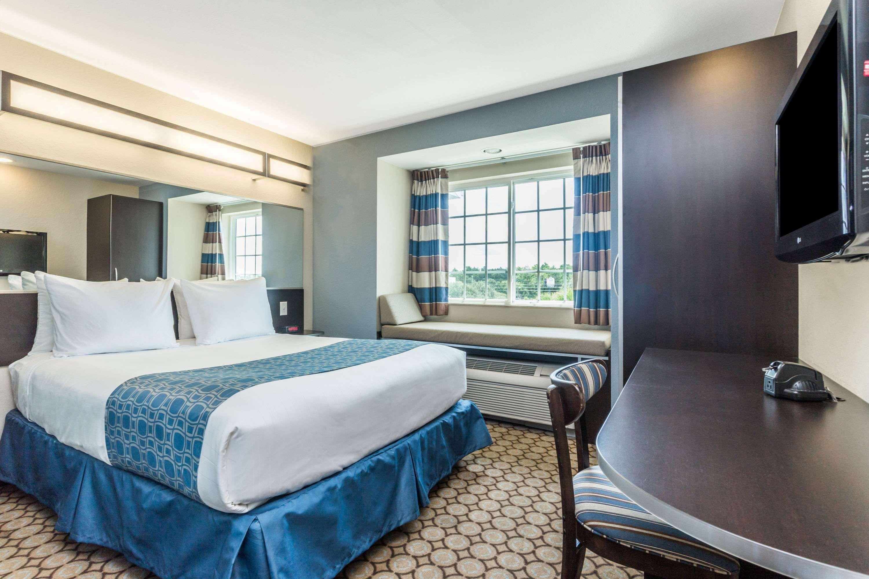 Microtel Inn & Suites By Wyndham Spring Hill/Weeki Wachee Zewnętrze zdjęcie